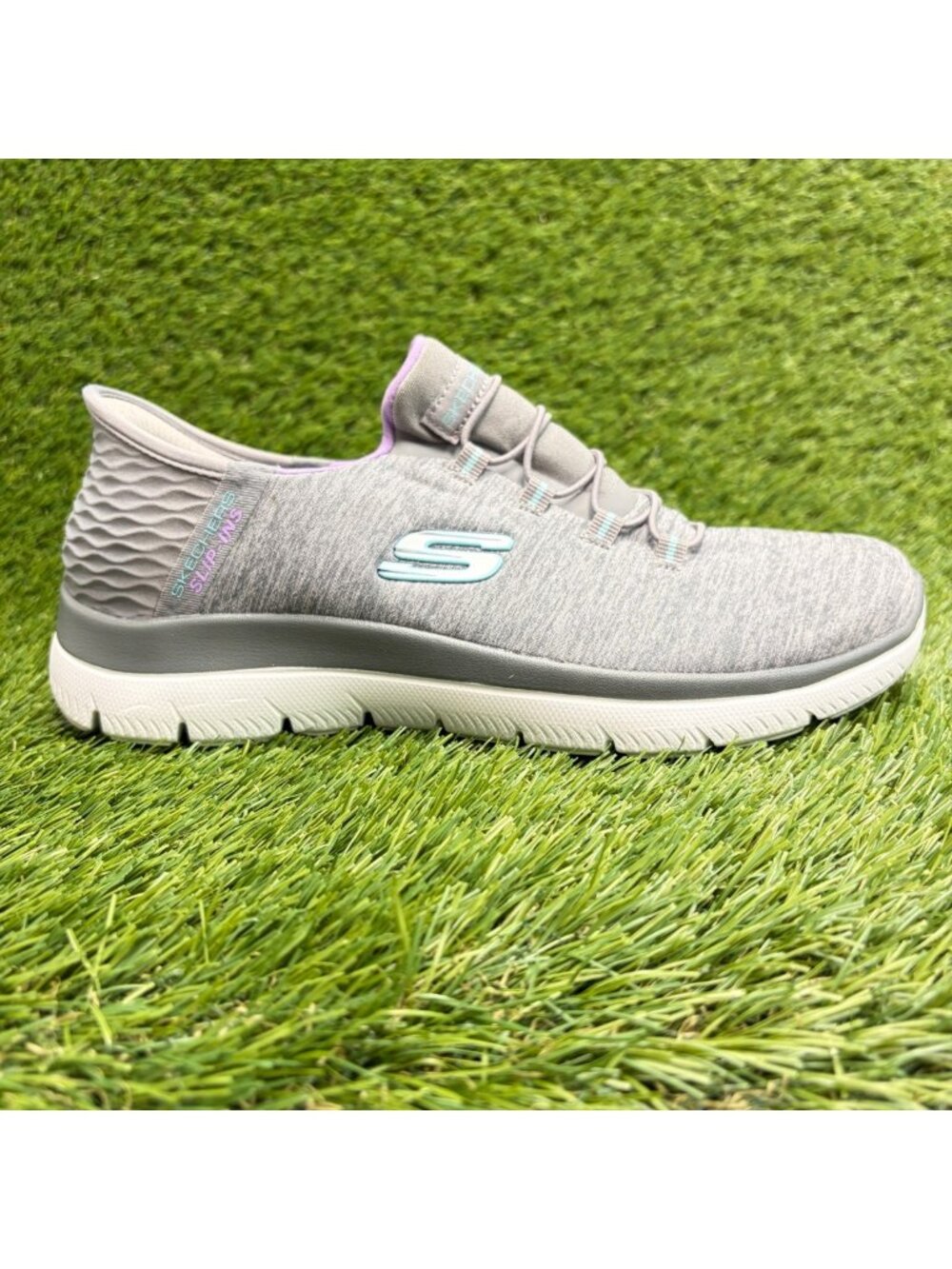 Skechers Summits Dazzling Haze Womens Size 7.5 Gray Athletic Shoes Sneakers
